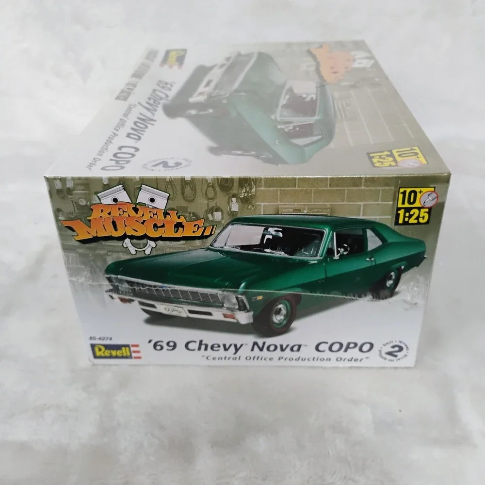 Revell Muscle 69 Chevy Nova COPO 1:25 Scale Plastic Model Car Kit 85-4274 NEW